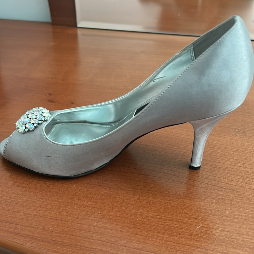 Cinderella Rhinestone heels - Picture 3 of 5